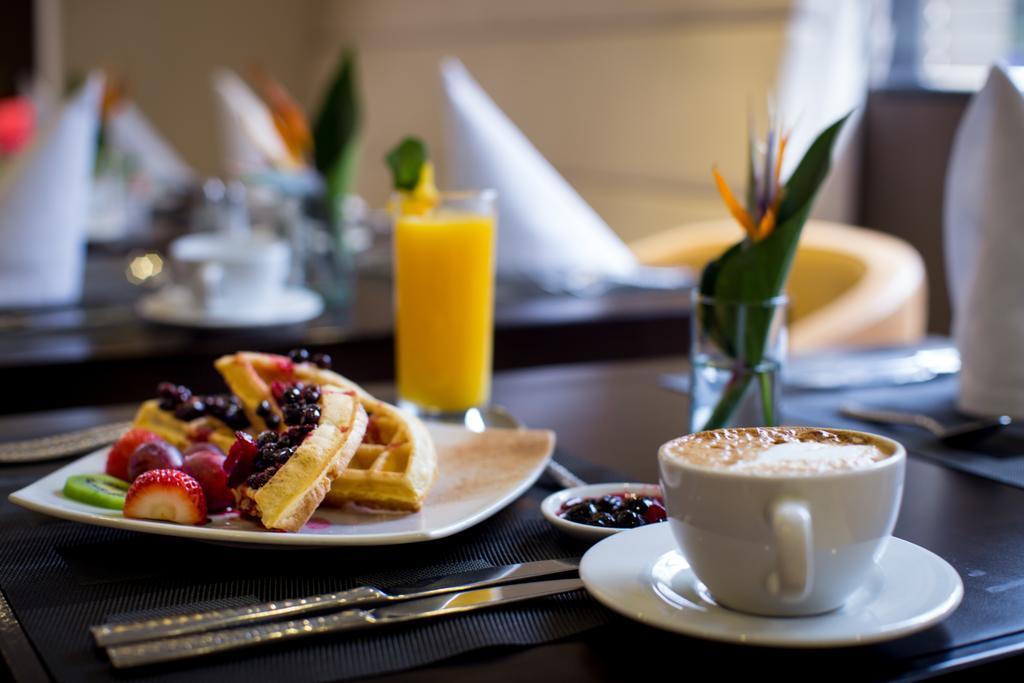 Hotel Celebrities Suites Bogota Bagian luar foto