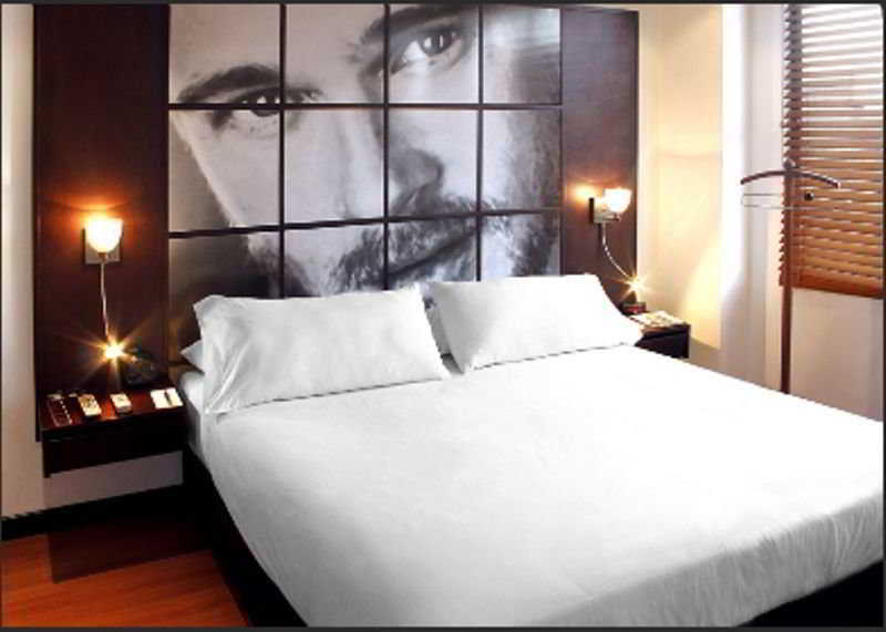 Hotel Celebrities Suites Bogota Bagian luar foto