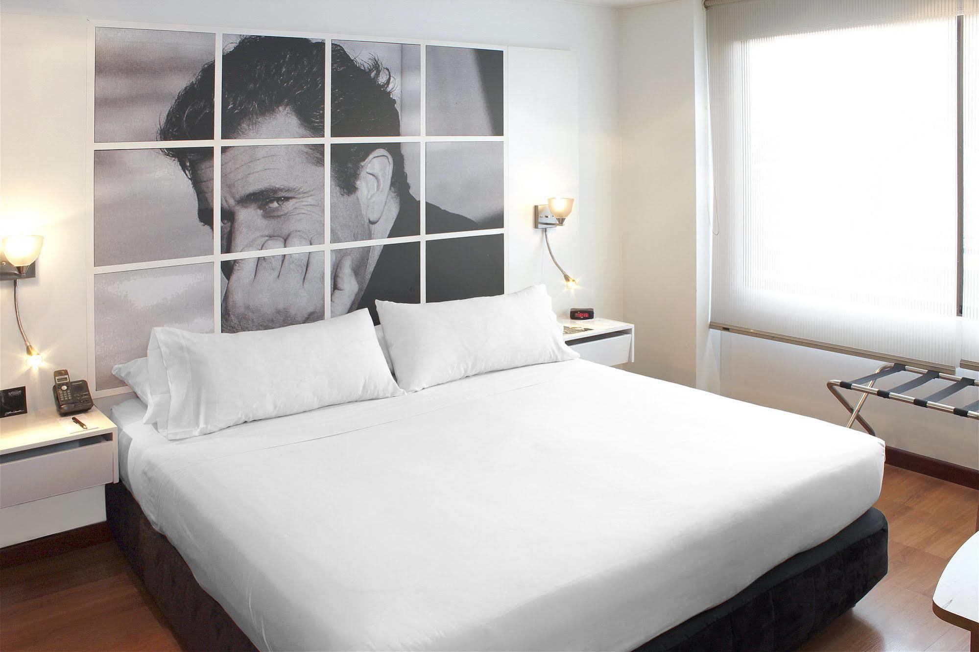 Hotel Celebrities Suites Bogota Bagian luar foto
