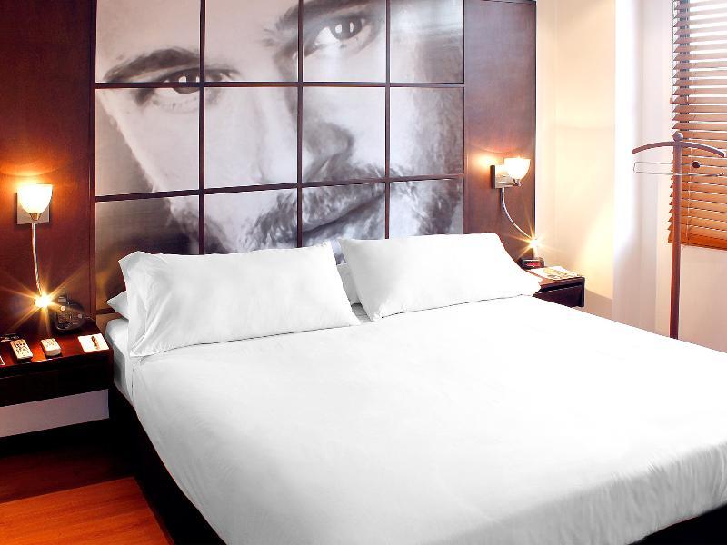Hotel Celebrities Suites Bogota Bagian luar foto
