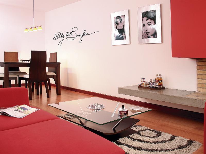 Hotel Celebrities Suites Bogota Bagian luar foto