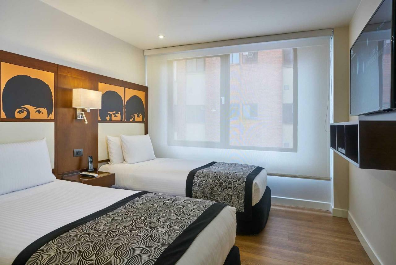 Hotel Celebrities Suites Bogota Bagian luar foto