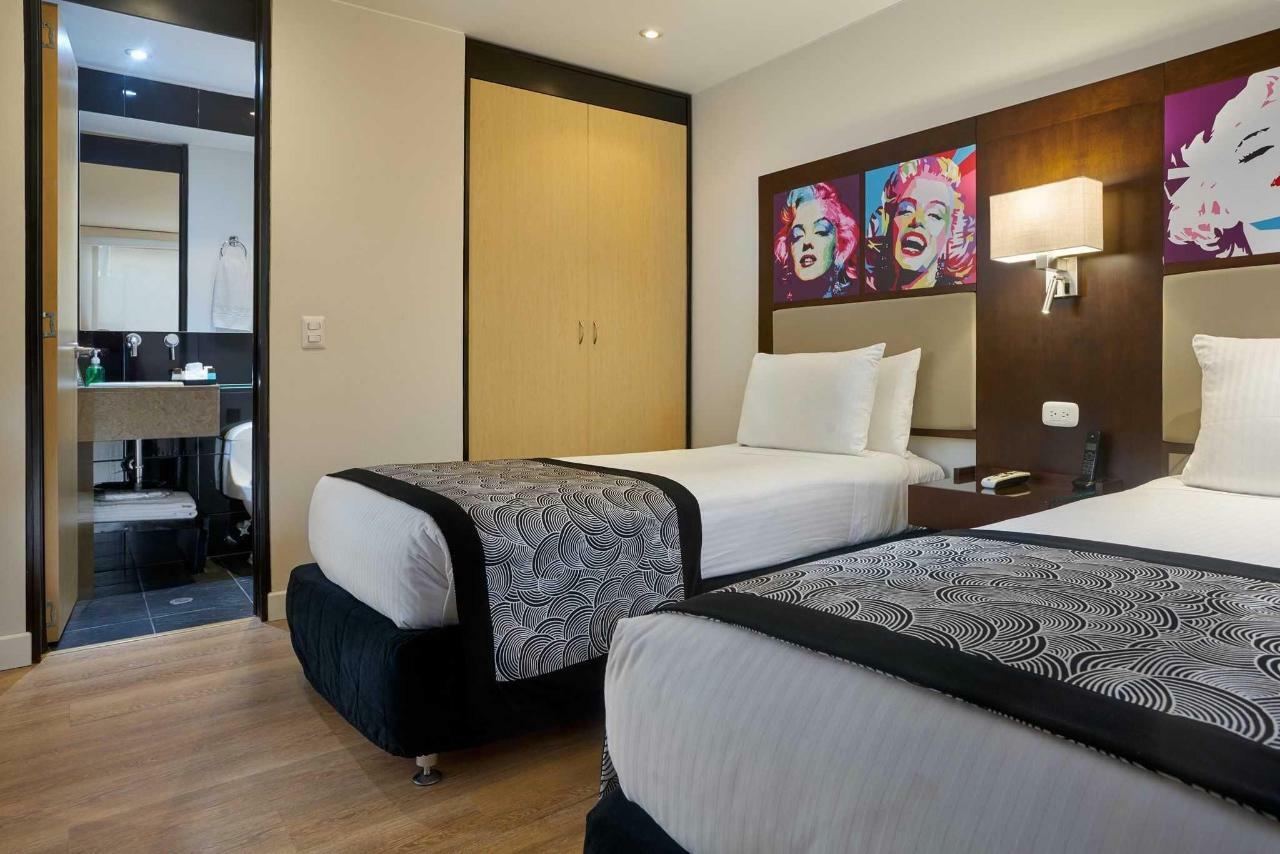Hotel Celebrities Suites Bogota Bagian luar foto