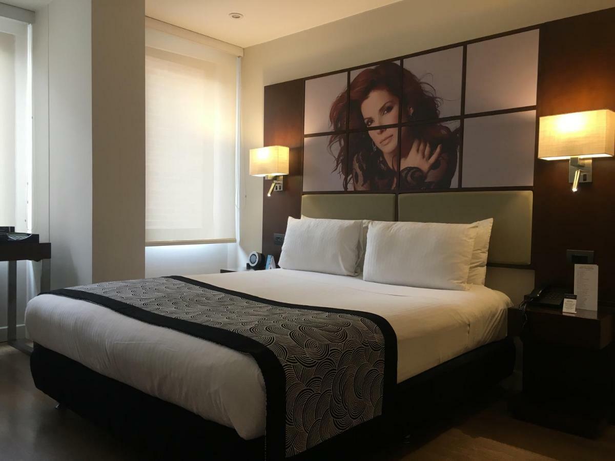 Hotel Celebrities Suites Bogota Bagian luar foto