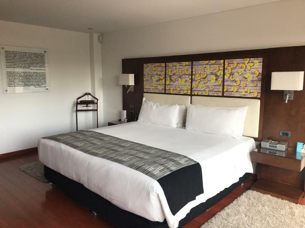 Hotel Celebrities Suites Bogota Bagian luar foto