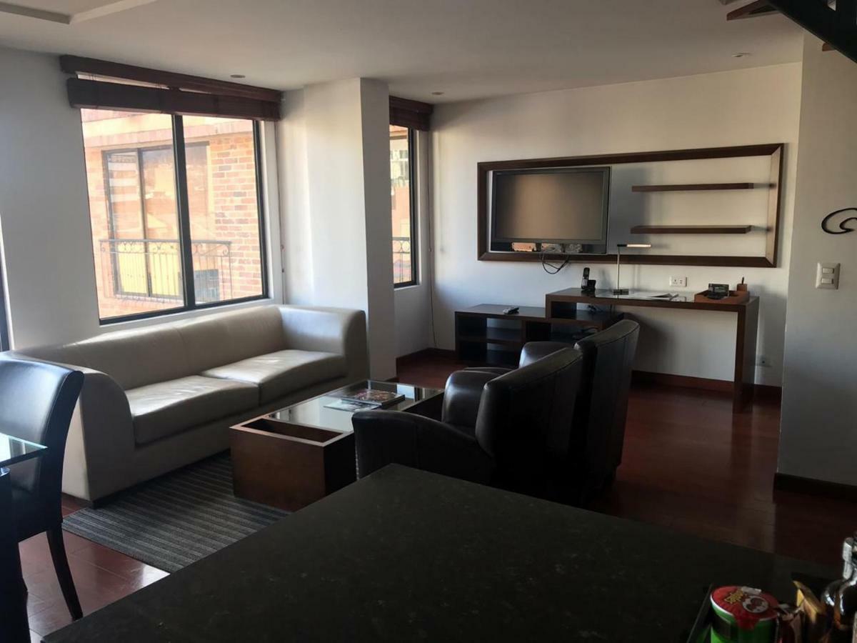 Hotel Celebrities Suites Bogota Bagian luar foto