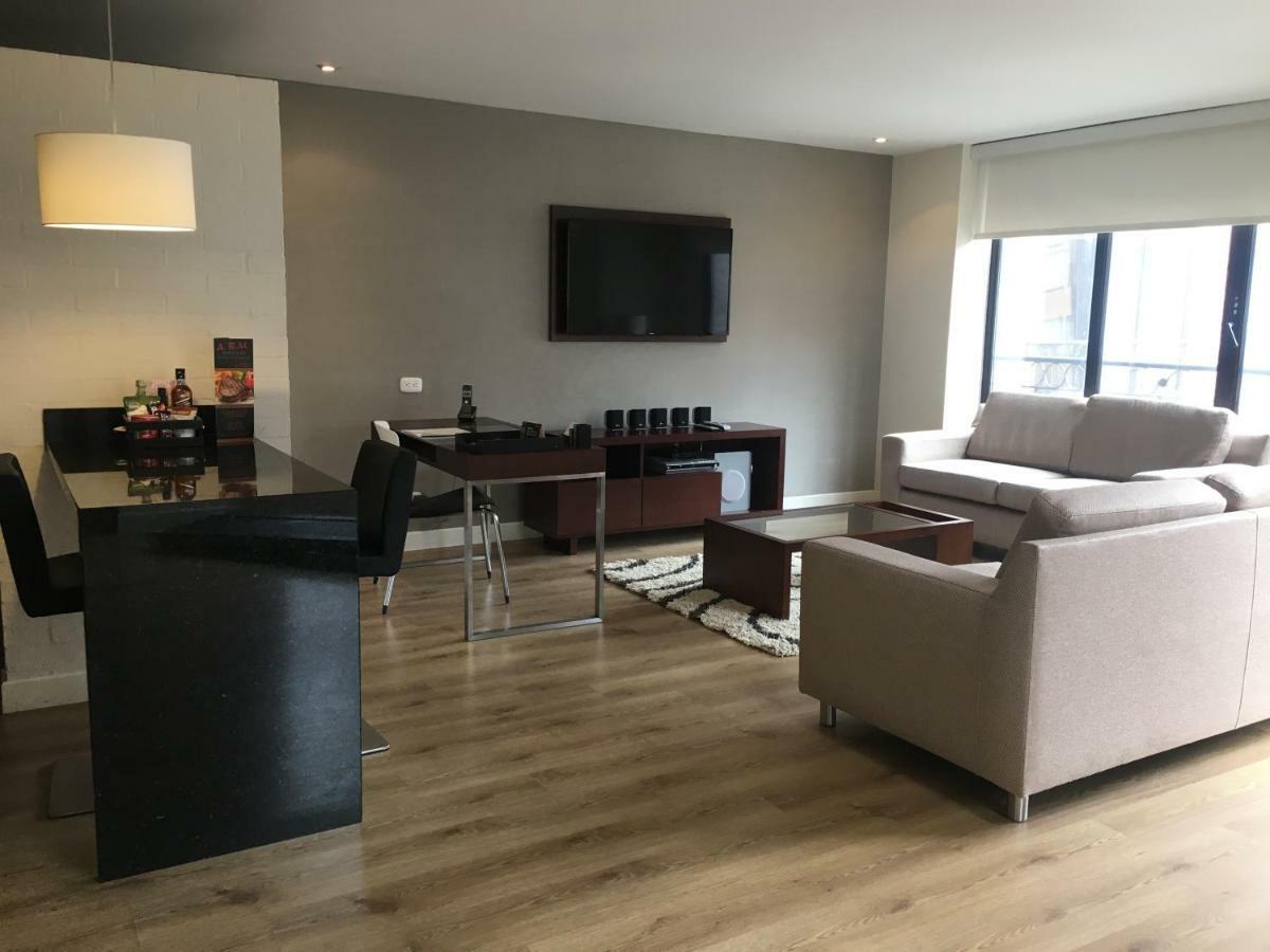 Hotel Celebrities Suites Bogota Bagian luar foto